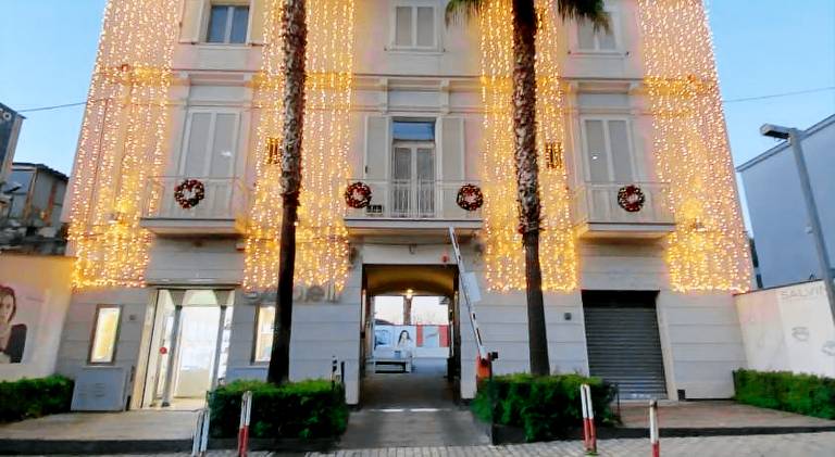 Holiday apartment with 2 rooms for 6 persons in Naples
