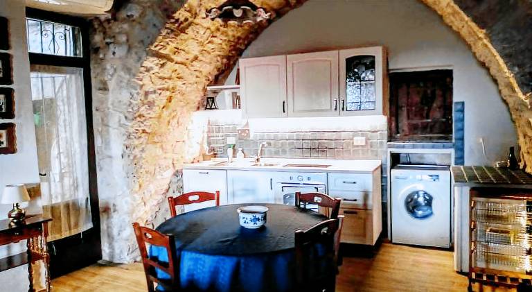 Apartment with 1 room for 4 persons — photo 2