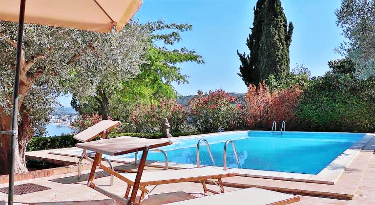 200 m² Villa