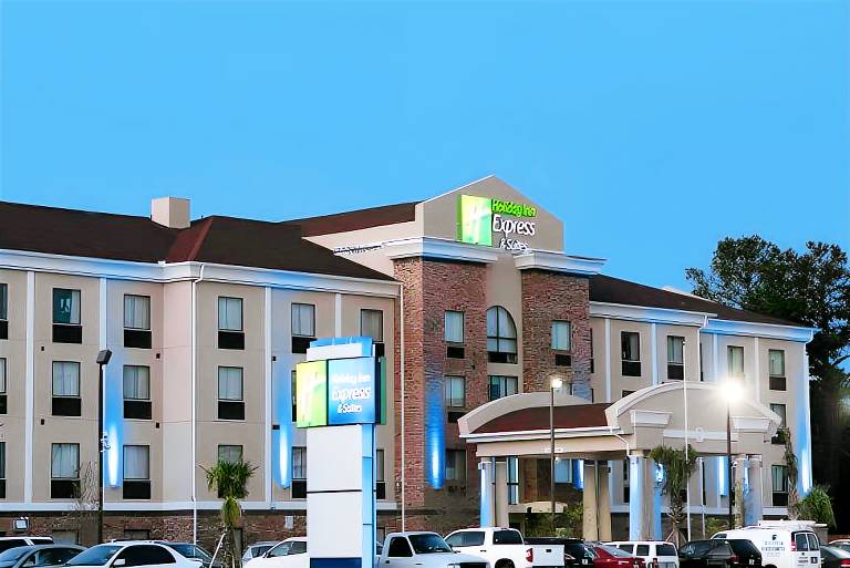 Holiday Inn Express & Suites Houston Intercontinental Airport