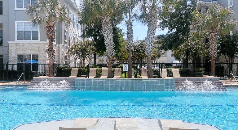 Apartment with pool | Pets allowed in Spring, TX