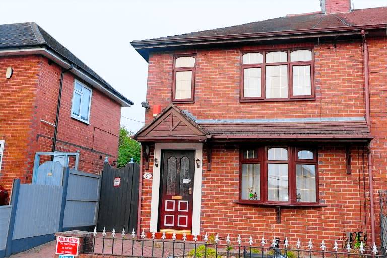 House  Newcastle-under-Lyme