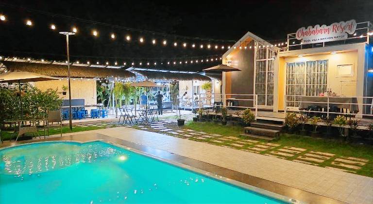 Vacation home with pool, yard & barbeque in Nakhon Nayok