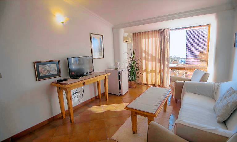 Levantin Inn 1-2 - 2 Suite Sea View — photo 3