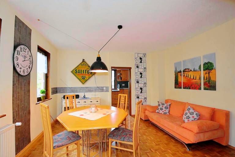 Apartment with BBQ, yard & patio | Nature view — photo 2