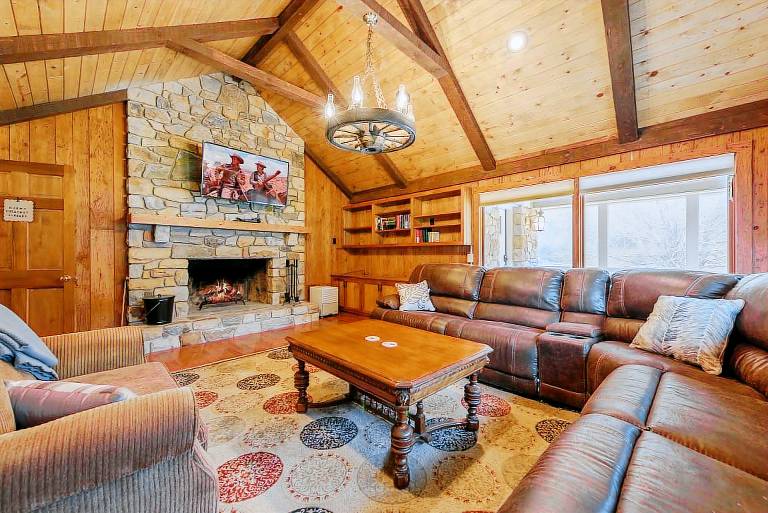 Lodge  Boone