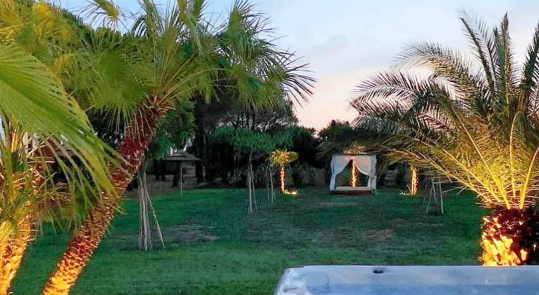 Beautiful rental apartment with hot tub, grill & pool | Pets are welcome — photo 4