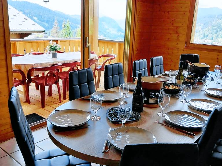Spacious chalet with Wi-Fi and parking, pets allowed — photo 5