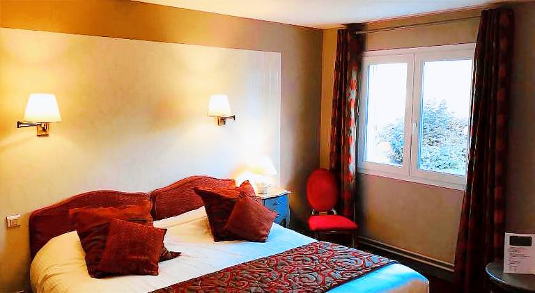 Logis Hotel Restaurant Le Gue Du Holme — photo 2