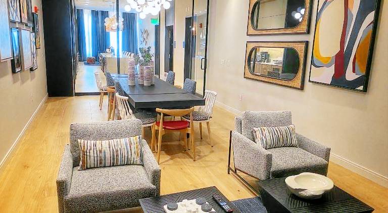 Kinn Guesthouse Downtown — photo 3