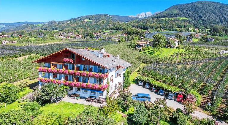 Pension Laurin in Schenna