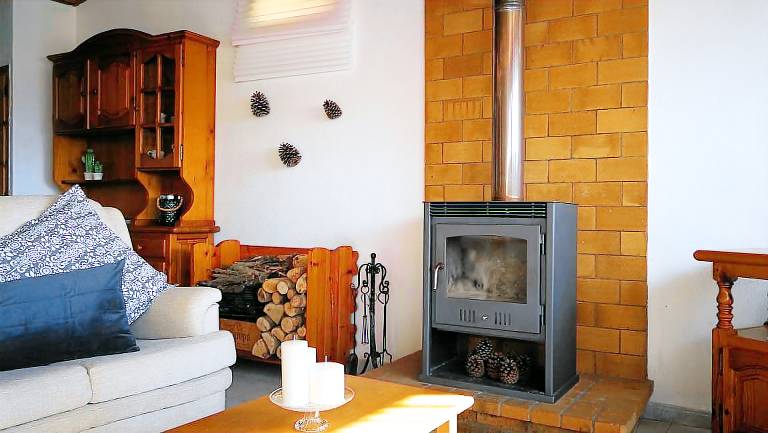 Fully equipped holiday apartment with patio | Pet-friendly — photo 2
