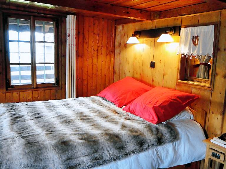 Fully equipped vacation home with barbeque, yard & patio | Pets are welcome in Combloux