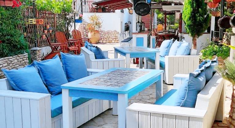 Wonderful rental apartment with BBQ, yard & patio | Close to the beach | Dogs allowed — photo 3