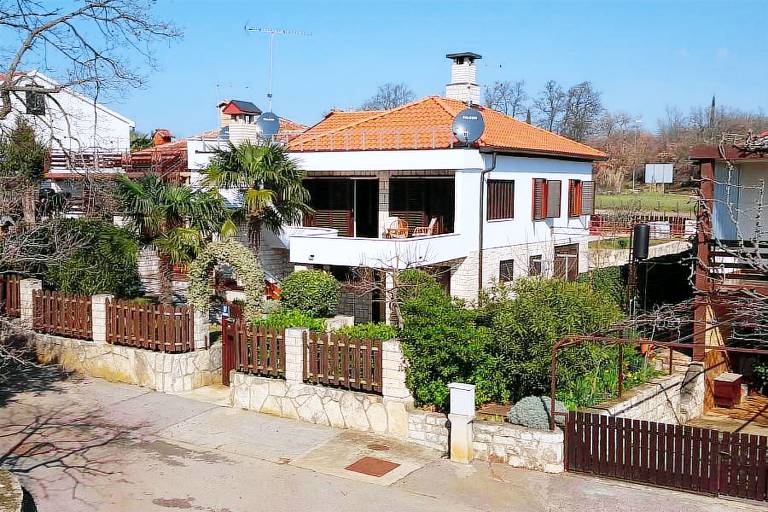 kuća  Lovrečica