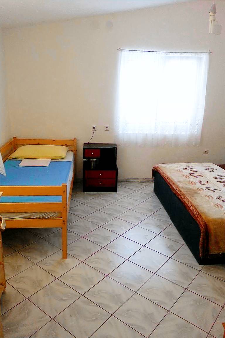 Charming apartment with barbecue, yard & terrace | Mountain view | Next to the beach | Pet-friendly — photo 5