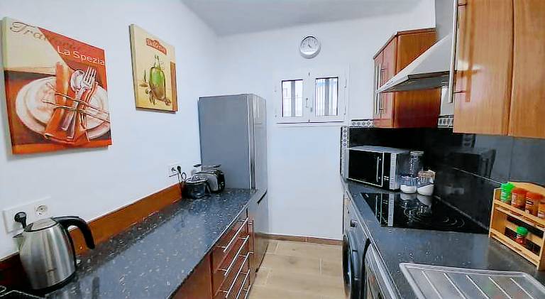Holiday apartment with yard, private pool & patio — photo 5