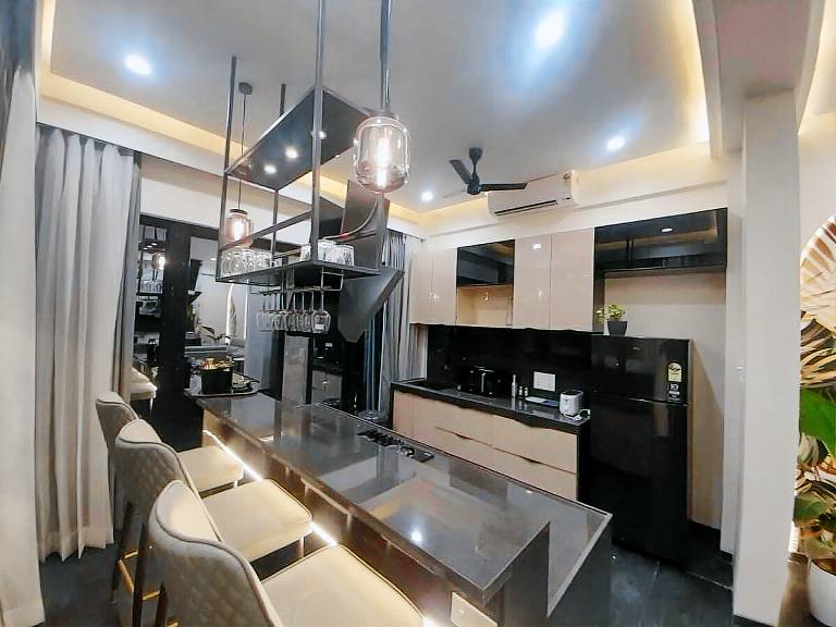 Villa with pool & grill — photo 5
