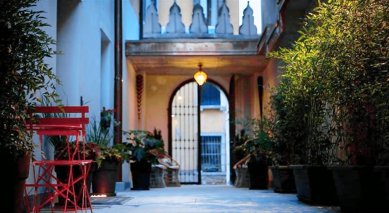 Apartment with terrace & yard | Near Rialto Bridge | Good for workation | Dogs allowed — photo 5