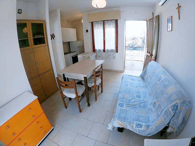 Dreizimmerwohnung Tata 98 50 m vom Meer entfernt — photo 5