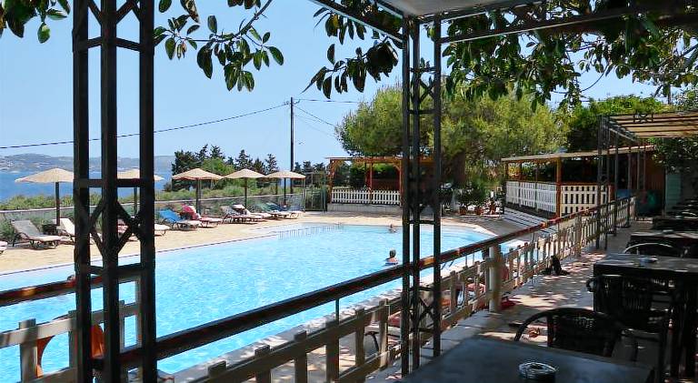 Wonderful serviced apartment with yard, pool & patio | Pets allowed in Kefalonia