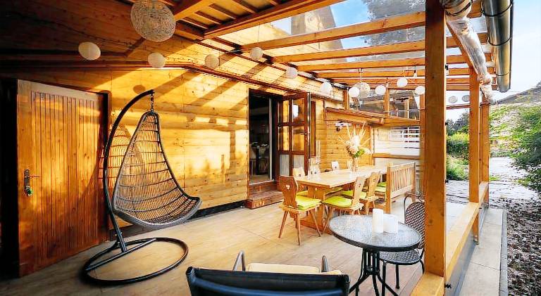Chalet with pool & hot tub | Pet-friendly — photo 5