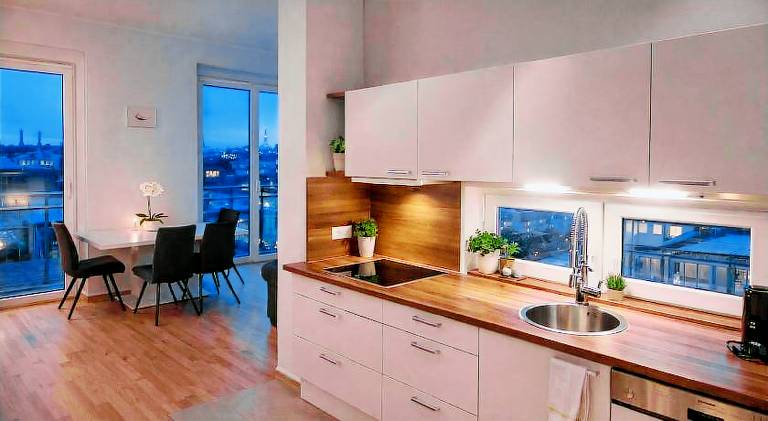 Serviced apartment with patio — photo 3