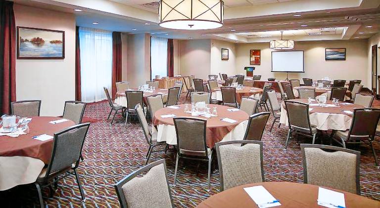 Holiday Inn Express & Suites Timmins by IHG — photo 5