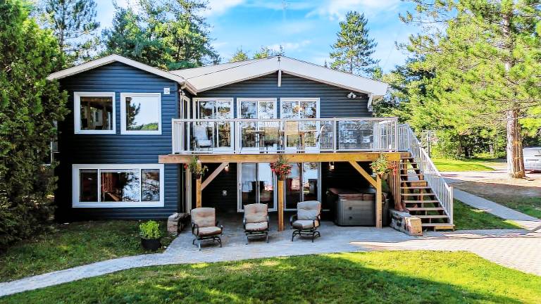 Cottage Wahnapitae