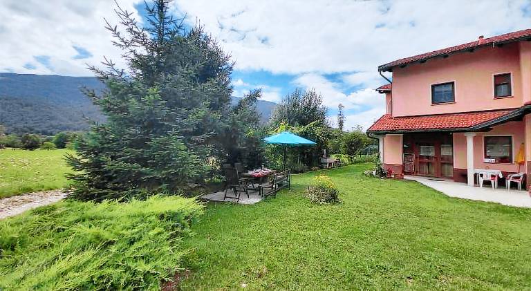 Holiday apartment with 2 rooms for 6 persons — photo 3