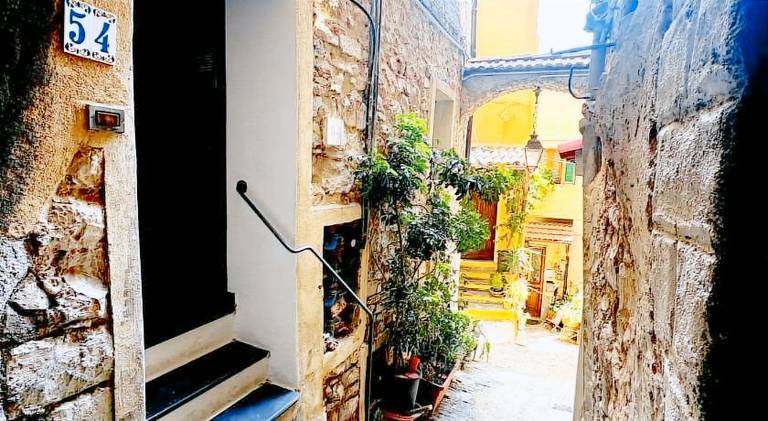 Vacation home with 2 rooms for 6 persons in Bordighera
