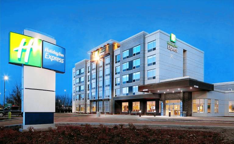Holiday Inn Express Red Deer North By IHG — photo 2