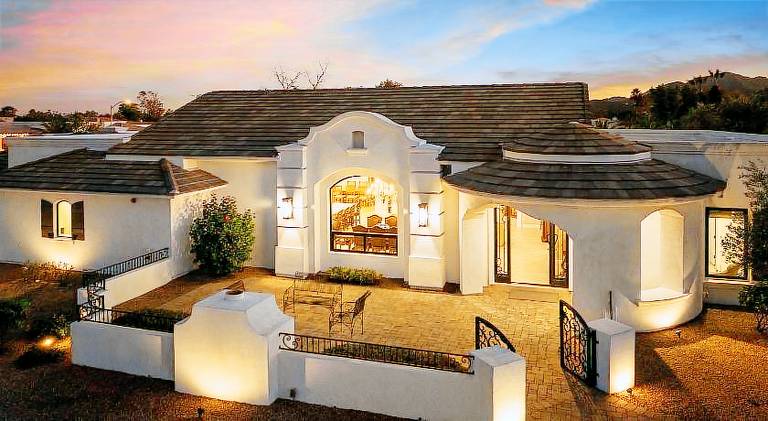 Lovely vacation home with hot tub & pool | Pet-friendly — photo 4