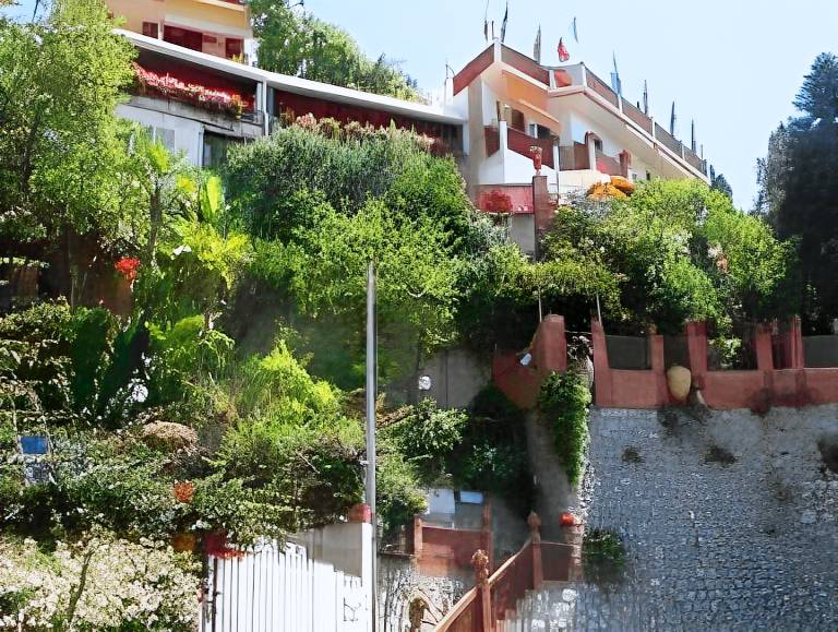 Villa Greta Hotel Rooms & Suites in Letojanni