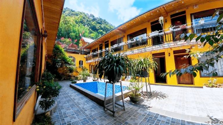 ALLEY HOUSE SAPA HOMESTAY in Sa Pa