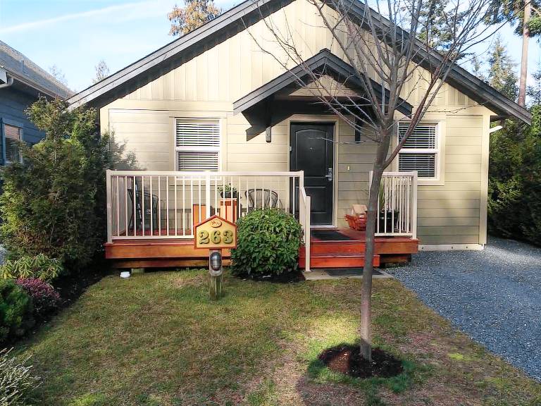 Cottage  Parksville
