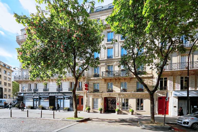 Relais Saint Jacques Hotel in Ivry-sur-Seine