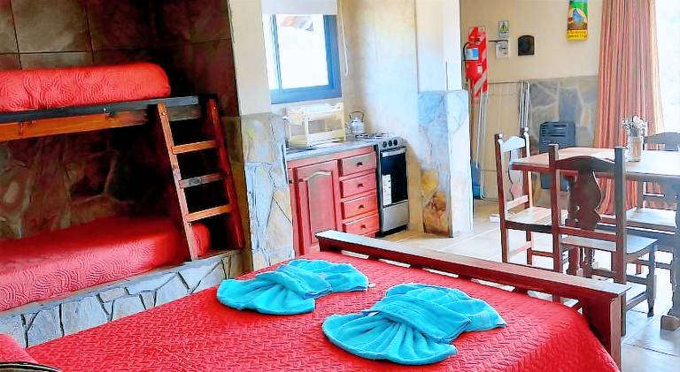 Serviced apartment with garden — photo 2