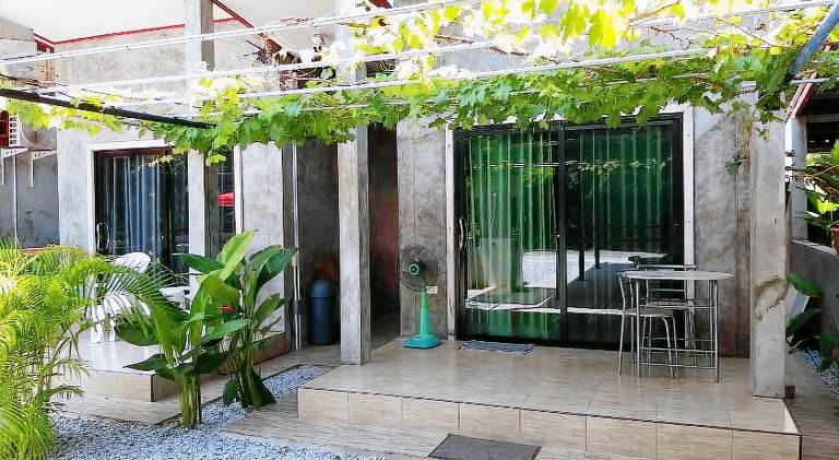 House with barbecue & terrace — photo 5