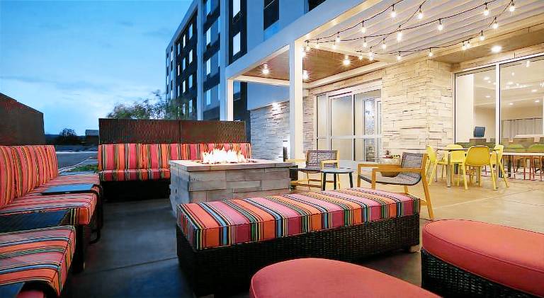 Home2 Suites by Hilton Phoenix North Happy Valley — photo 3
