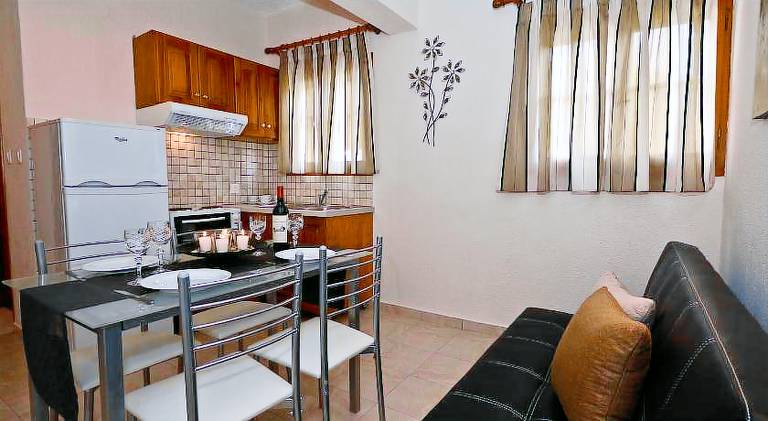 Oasis Deluxe Apartments — photo 5