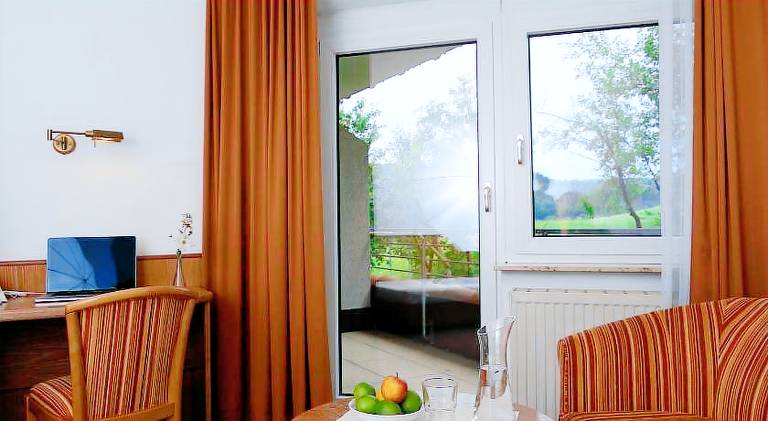 Serviced apartment with terrace & yard | Suitable for remote work — photo 5