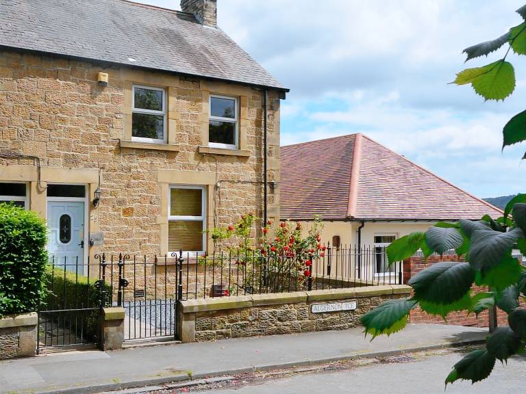 Cottage Gateshead District
