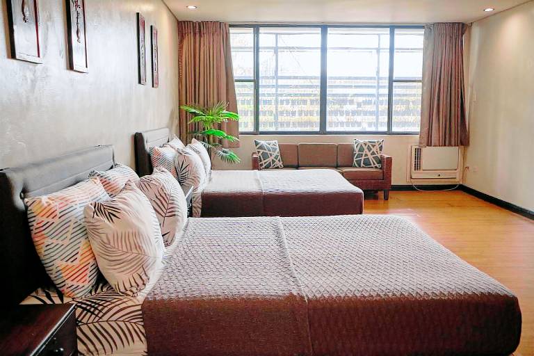 Wonderful vacation home with barbeque, private pool & terrace | Perfect for remote work | Pets allowed — photo 2