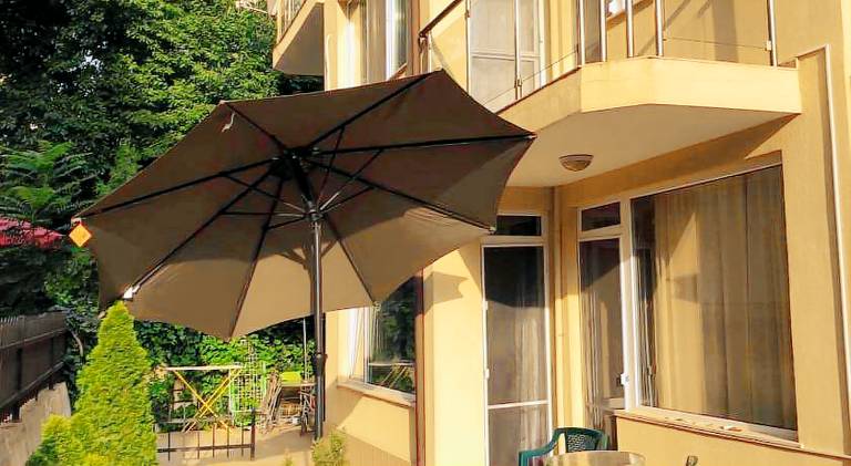 Nice apartment with barbeque & terrace | Next to the beach | Suitable for remote work | Pet-friendly in Obzor
