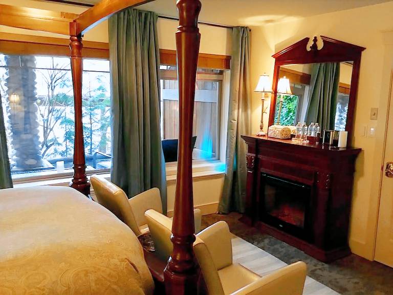 Bed and breakfast  Sechelt