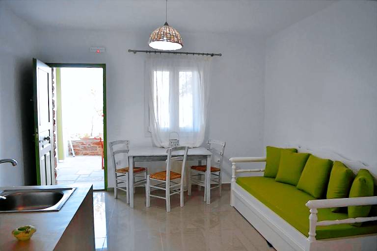 Holiday apartment with garden & patio | Close to the beach | Dogs allowed — photo 3