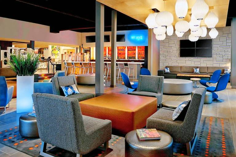 Aloft Calgary University — photo 2