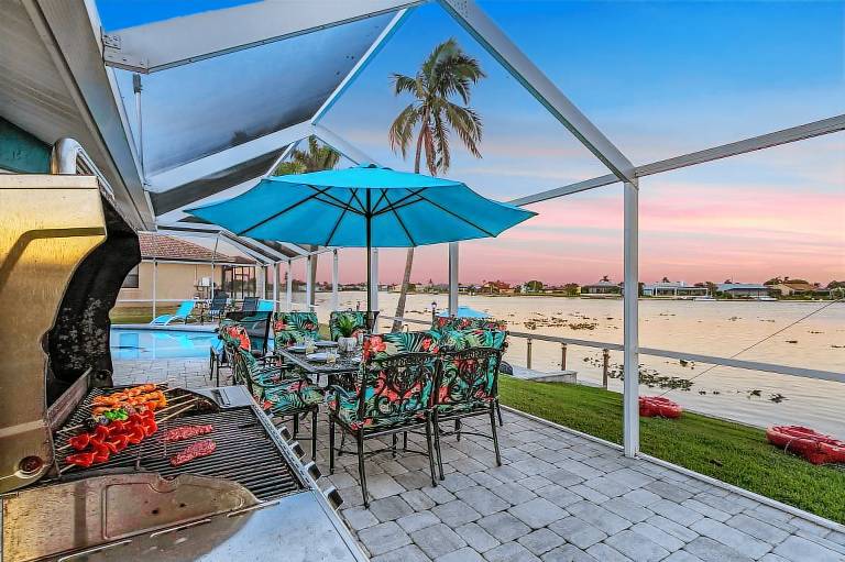 Family-friendly house with BBQ & private pool | Water view | Dogs allowed — photo 5
