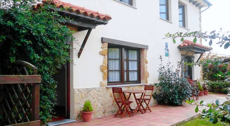 Holiday apartment with yard, grill & terrace | Suitable for remote work | Pet-friendly in Cudillero